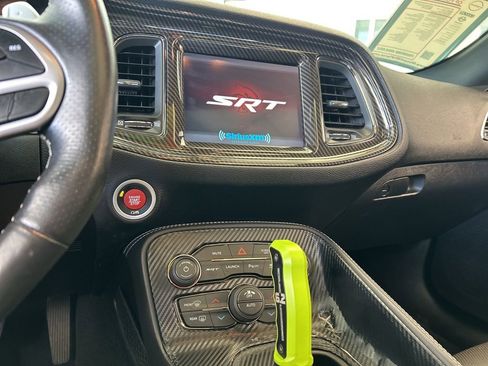 Used 2019 Dodge Challenger SRT Hellcat Redeye image 37