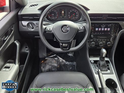 Used 2022 Volkswagen Passat 2.0T R-Line image 14