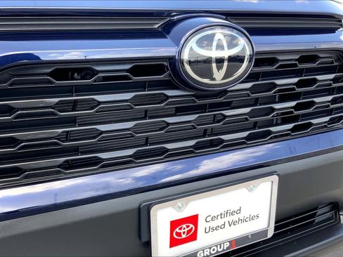 Used 2025 Toyota RAV4 XLE w/ Convenience Package FWD image 29