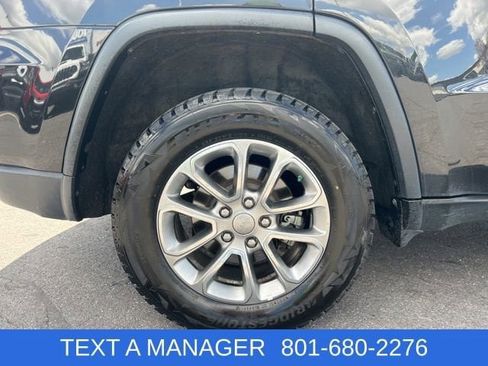 Used 2016 Jeep Grand Cherokee Limited AWD/4WD image 6