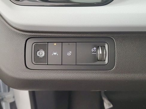 New 2027 Chevrolet Bolt RS w/ Super Cruise Package FWD image 24