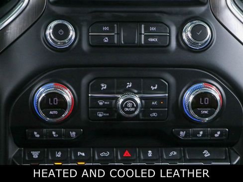 Used 2022 GMC Sierra 2500 AT4 w/ AT4 Preferred Package AWD/4WD image 21