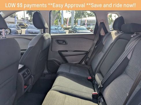 Used 2021 Nissan Rogue S FWD image 14