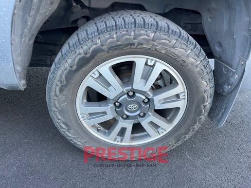 Used 2018 Toyota Tundra Platinum AWD/4WD image 17