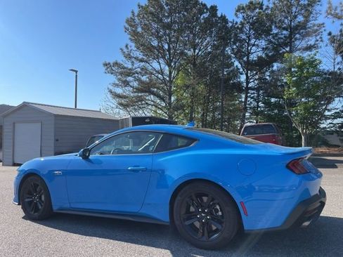 Used 2025 Ford Mustang GT image 5