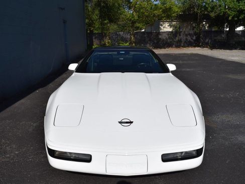 Used 1992 Chevrolet Corvette Coupe image 19