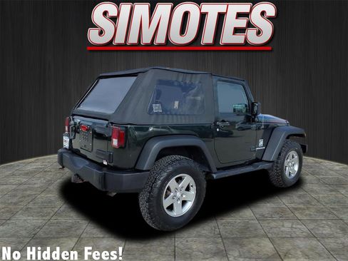 Used 2010 Jeep Wrangler Rubicon w/ PWR Convenience Group image 3