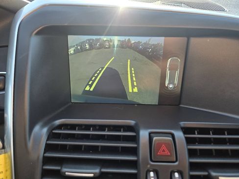 Used 2016 Volvo XC60 T6 w/ Proximity Package AWD/4WD image 22