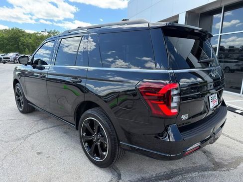 Used 2024 Ford Expedition Limited RWD image 5