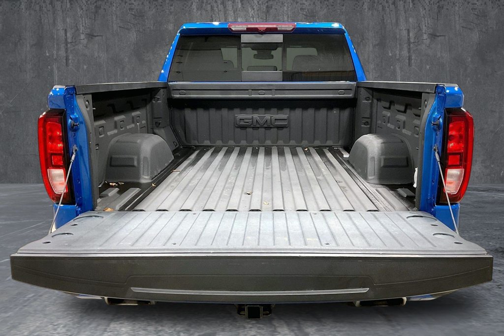 Used 2024 GMC Sierra 1500 Elevation w/ Elevation Premium Package AWD/4WD image 8