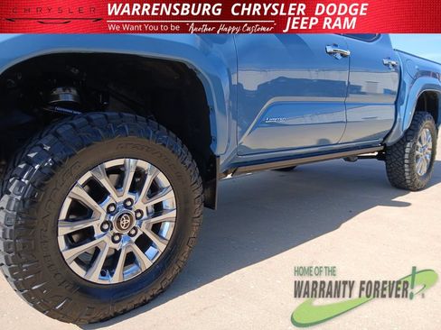Used 2026 Toyota Tacoma Limited AWD/4WD image 36