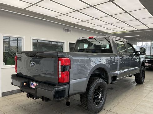 Used 2023 Ford F250 XL w/ STX Appearance Package image 5