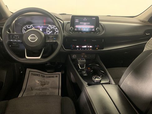 Used 2021 Nissan Rogue SV image 34