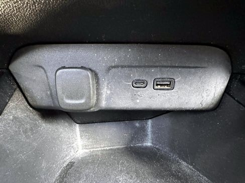 Used 2024 Chevrolet Trax LT w/ Driver Confidence Package FWD image 24