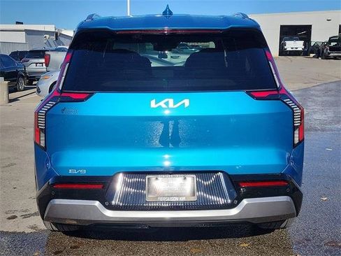 New 2026 Kia EV9 Land image 4