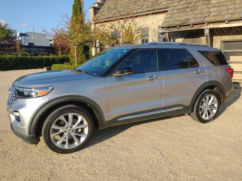 Used 2021 Ford Explorer Platinum w/ Equipment Group 601A image 7