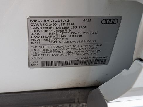 Used 2023 Audi Q5 2.0T Premium Plus w/ Premium Plus Package AWD/4WD image 31
