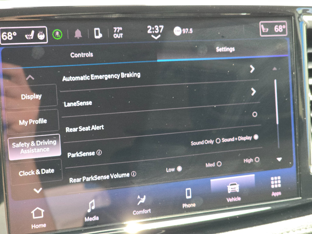 Used 2023 Chrysler Pacifica Touring-L AWD/4WD image 26