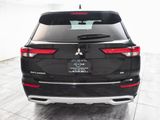 Used 2024 Mitsubishi Outlander SE Black Edition image 5