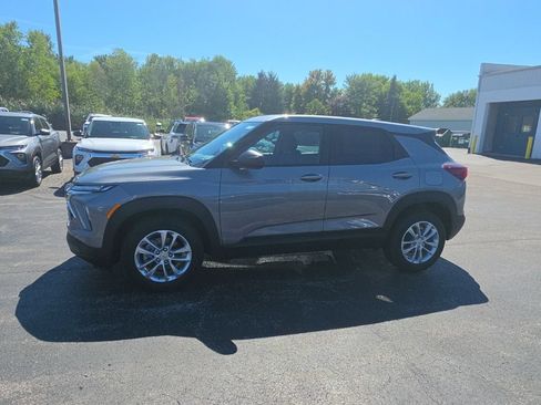 New 2026 Chevrolet TrailBlazer LS w/ LS Convenience Package FWD image 4