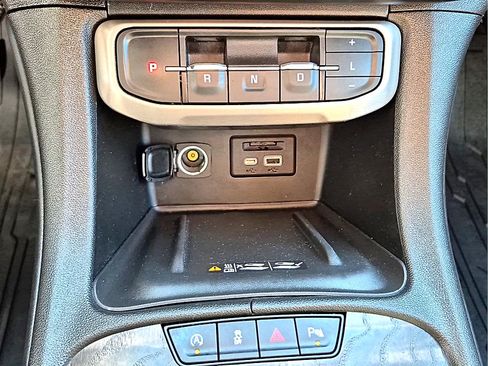Used 2023 GMC Acadia Denali w/ Black Diamond Edition AWD/4WD image 17