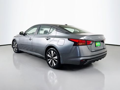 Used 2022 Nissan Altima 2.5 SV FWD image 7