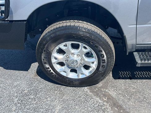 Used 2024 RAM 3500 Laramie AWD/4WD image 34