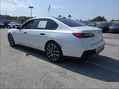 Used 2024 BMW 760i xDrive AWD/4WD image 5