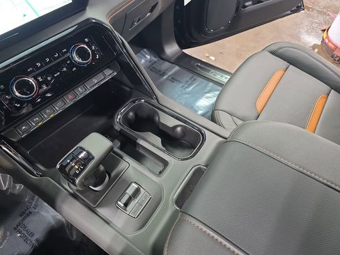 New 2026 GMC Sierra 1500 AT4 w/ AT4 Premium Package AWD/4WD image 26