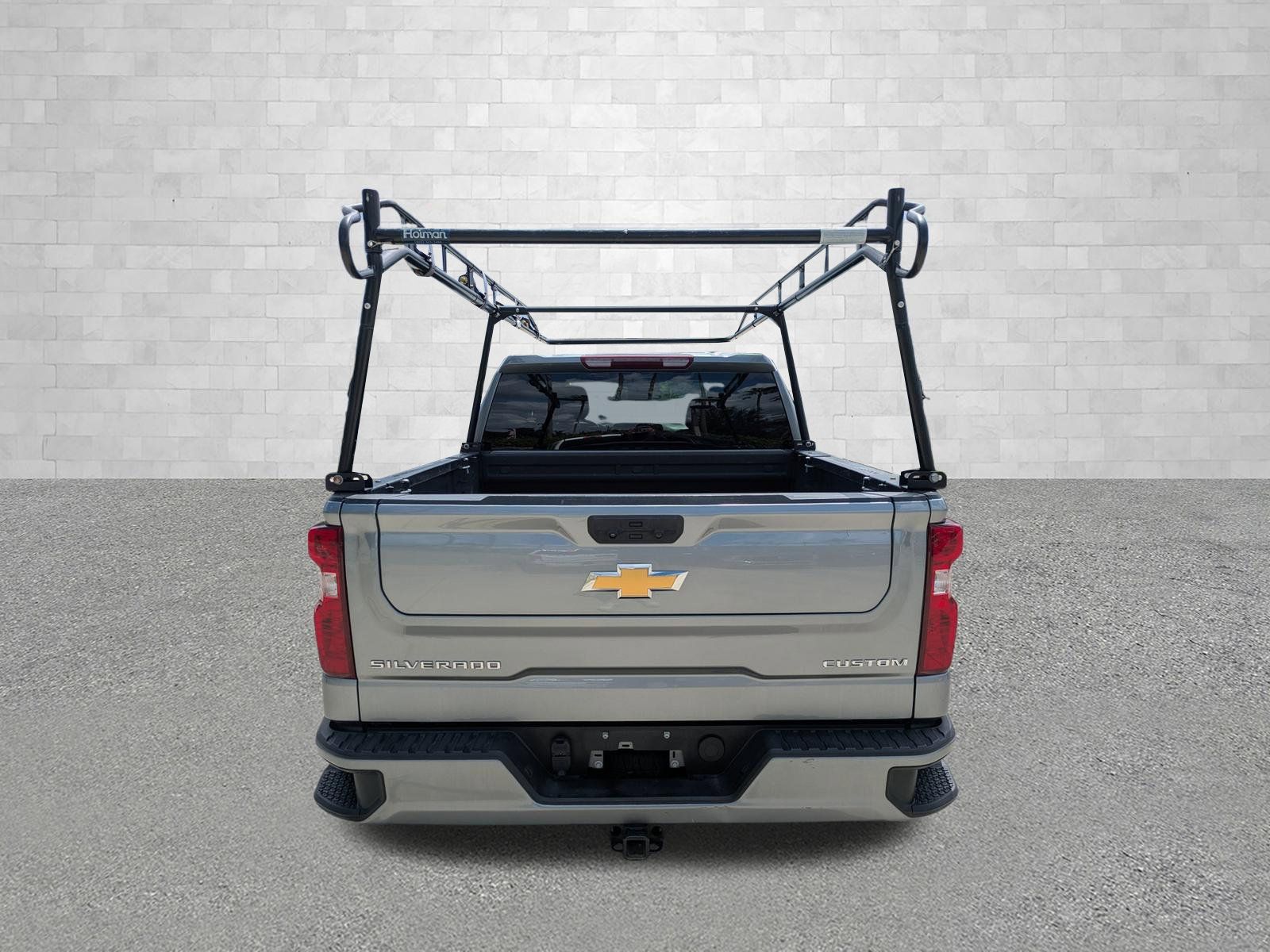 Used 2025 Chevrolet Silverado 1500 Custom RWD image 3
