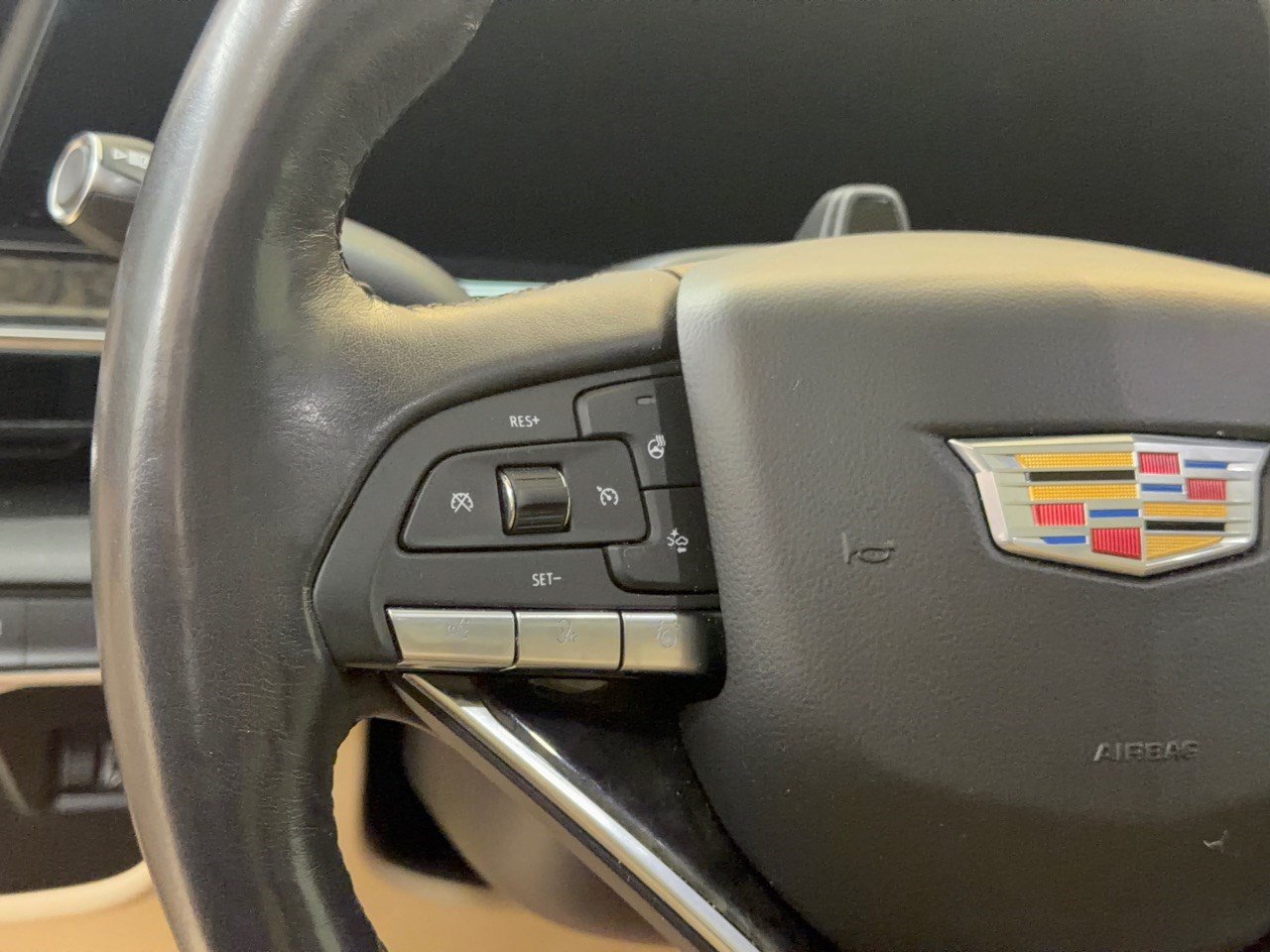 Used 2023 Cadillac Escalade ESV Premium Luxury w/ LPO, Floor Liner Package AWD/4WD image 18