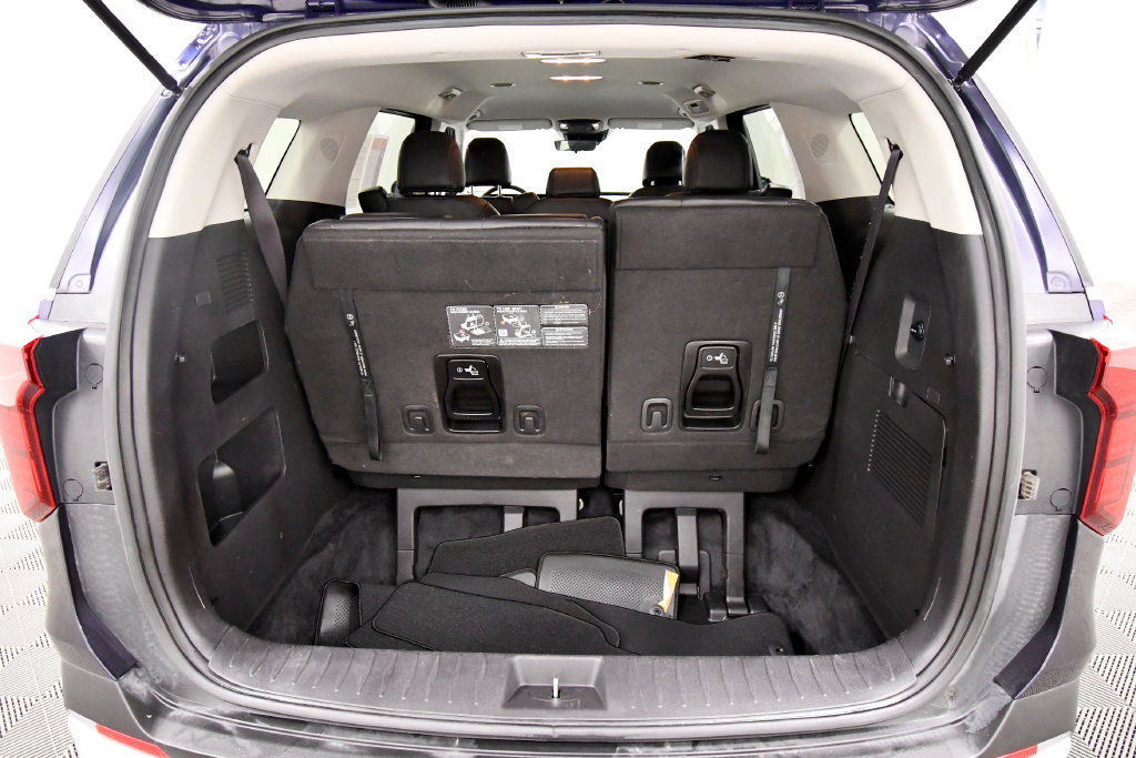 Certified 2024 Kia Carnival LX FWD image 7
