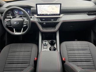 New 2026 Ford Explorer ST-Line w/ ST-Line Street Pack video 2