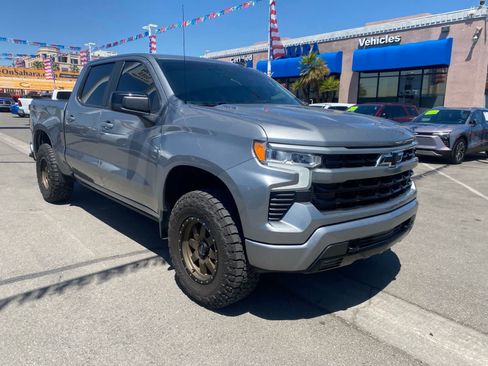 Used 2023 Chevrolet Silverado 1500 RST w/ Convenience Package II AWD/4WD image 4