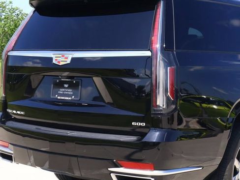 Certified 2024 Cadillac Escalade ESV Premium Luxury Platinum AWD/4WD image 11