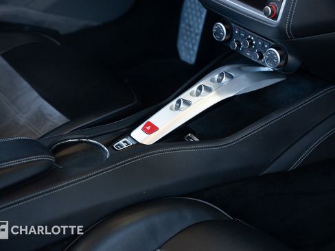 Used 2016 Ferrari California T image 35