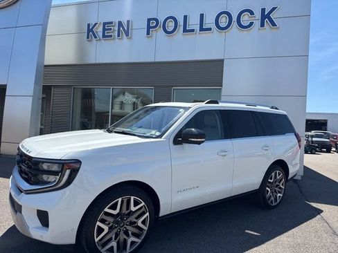 Certified 2025 Ford Expedition Platinum w/ Platinum Ultimate Package AWD/4WD image 2