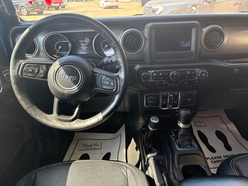 Used 2021 Jeep Wrangler Unlimited Sport AWD/4WD image 5