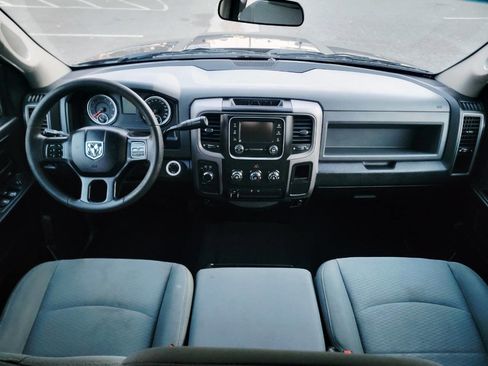 Used 2018 RAM 1500 ST w/ SXT Appearance Group image 10