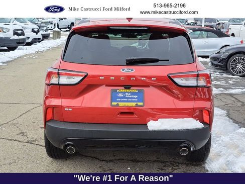 Certified 2022 Ford Escape SE w/ SE Sport Appearance Package image 4