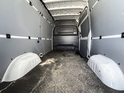 Used 2025 Mercedes-Benz Sprinter 2500 image 7