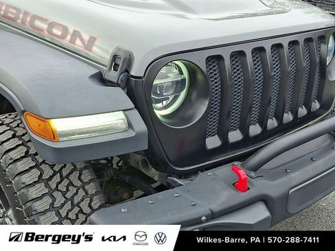 Used 2018 Jeep Wrangler Unlimited Rubicon w/ Dual Top Group image 11