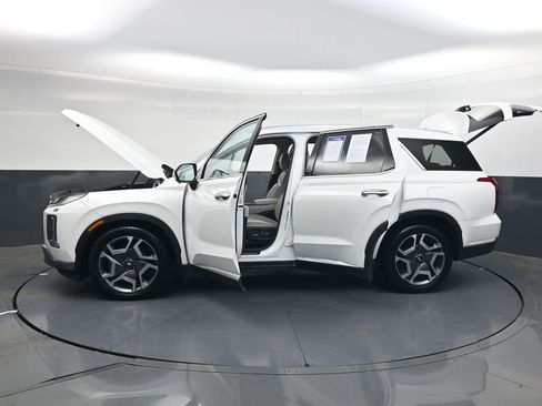 Used 2024 Hyundai Palisade Limited image 35