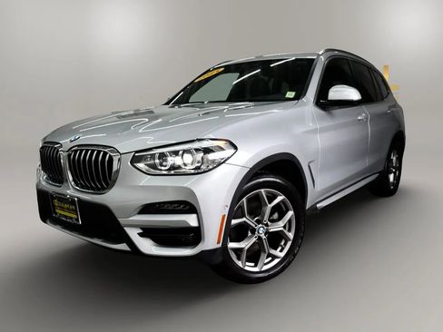 Used 2021 BMW X3 xDrive30i w/ Premium Package image 3