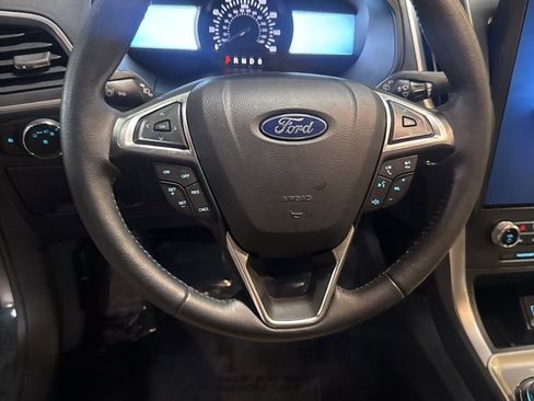 Used 2024 Ford Edge SEL w/ Convenience Package image 10