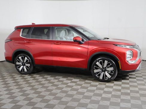 New 2025 Mitsubishi Outlander SE FWD image 17