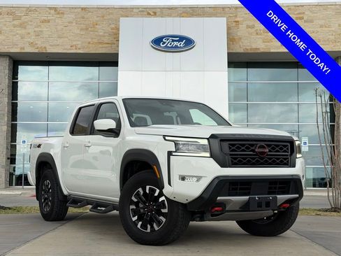 Used 2023 Nissan Frontier PRO-4X w/ Technology Package image 1