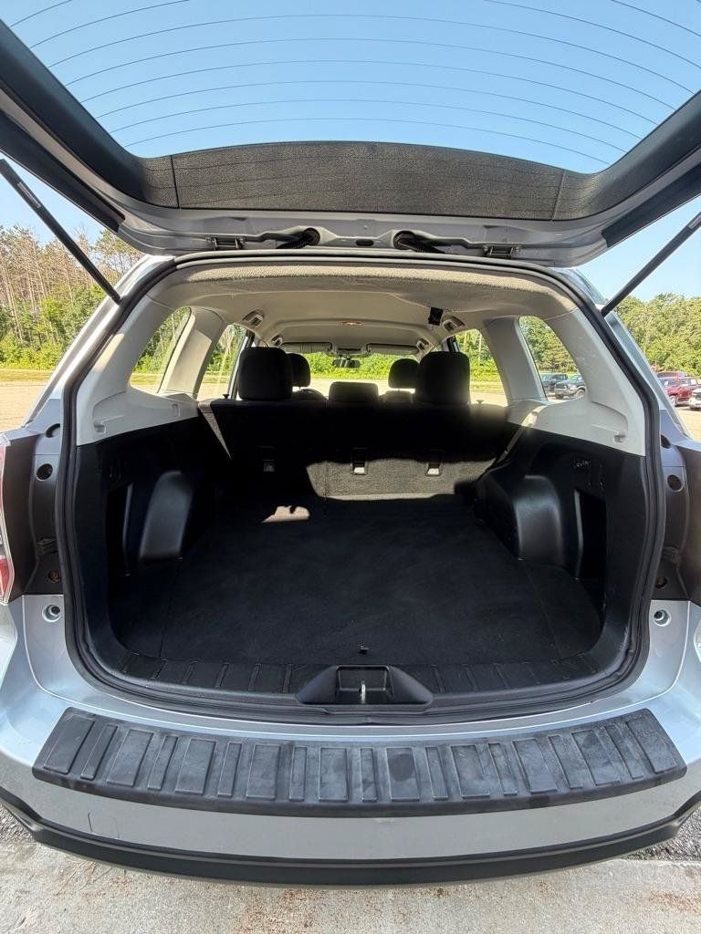 Used 2016 Subaru Forester 2.5i w/ Alloy Wheel Package AWD/4WD image 15