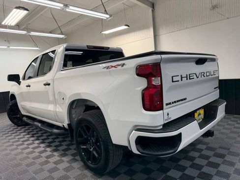 Used 2023 Chevrolet Silverado 1500 Custom w/ LPO, Dark Essentials Package AWD/4WD image 5