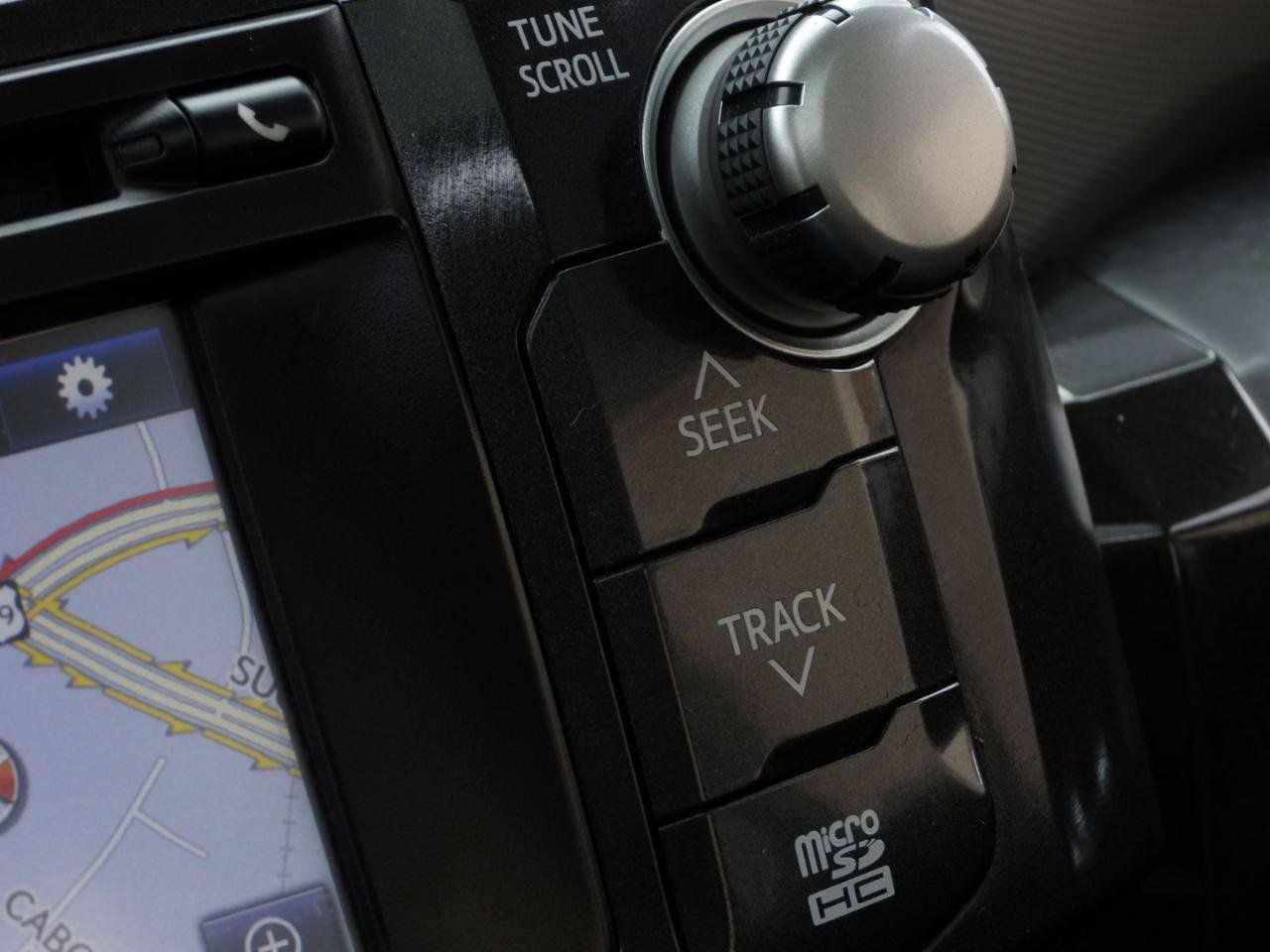 Used 2018 Toyota 4Runner TRD Off-Road Premium AWD/4WD image 95